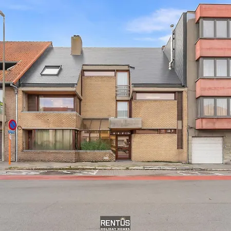 T Zandhuis - Vintage With Garden In *