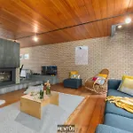 بيت للعطل T Zandhuis - Vintage With Garden In