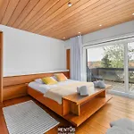 بيت للعطل T Zandhuis - Vintage With Garden In *