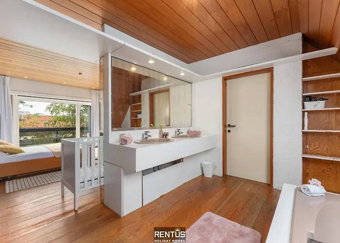 T Zandhuis - Vintage With Garden In * Ostend